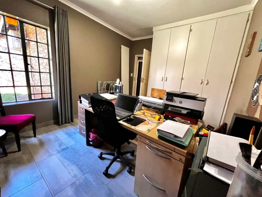 To Let 4 Bedroom Property for Rent in Cashan North West